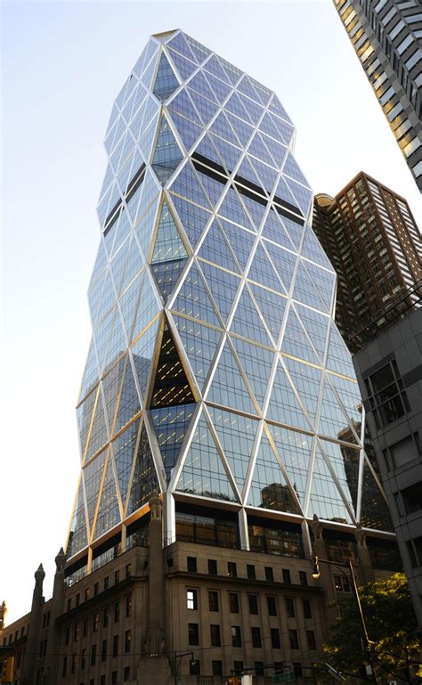 2015年5月7日美国纽约市摩天大楼对云天空高清图片下载-正版图片503620443-摄图网