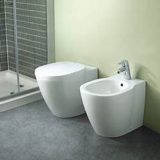 vaso connect ideal standard ideal standard sanitari connect filo parete con coprivaso vaso connect ideal standard ideal standard sanitari connect filo parete con coprivaso