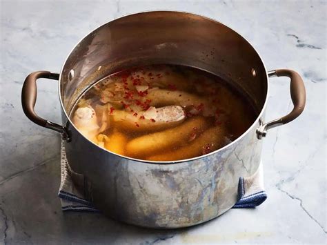Perfect Brats: How Long to Boil Brats in Beer for Optimal Flavor