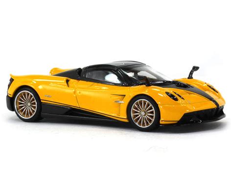Pagani Huayra Roadster yellow 1:64 LCD models diecast scale miniature ...