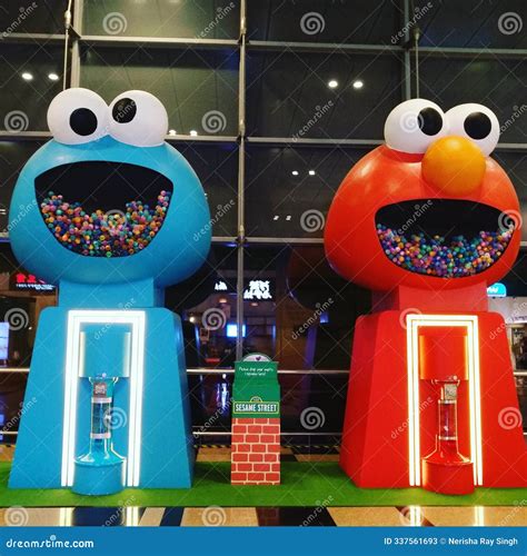 Cookie Monster and Elmo Installations at Changi Airport Editorial Stock ...