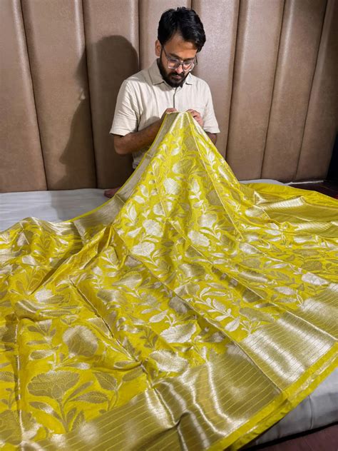 Yellow Katan Silk Floral Jaal Banarasi Saree – Unique Threads Sarees