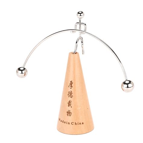 El pequeño electrochapado con una sola pierna que puede mecerse y ...