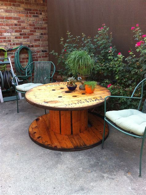 Upcycled Outdoor Table: Transforming an Electrical Cable Spool