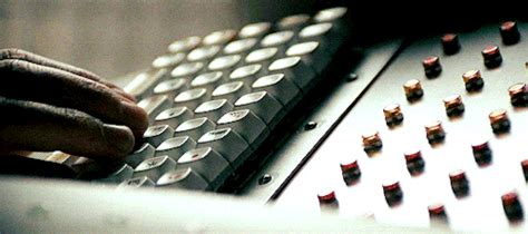 Alien Computer GIF 的图像结果