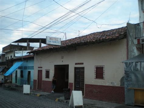 SAN FRANCISCO HOTEL (San Francisco Gotera) - Hotel Reviews & Photos ...