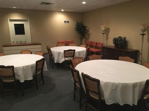 DELHOMME FUNERAL HOMES - Updated October 2025 - 19 Photos - 1011 ...