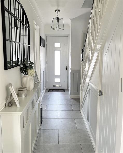 15 Grey and White Hallway Ideas For A Lasting Impression