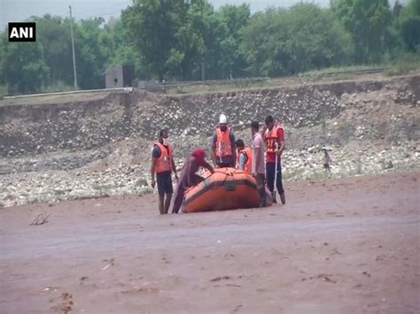 Woman gets stranded in river waters in Jammu, rescued by SDRF, police