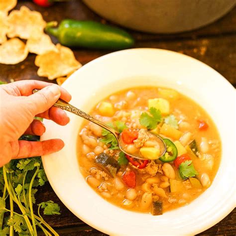 Easy-to-make Hearty White Bean Turkey Chili Recipe - Bowl Me Over