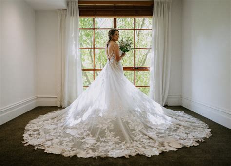 Martina Liana 1137 Second Hand Wedding Dress Save 40% - Stillwhite