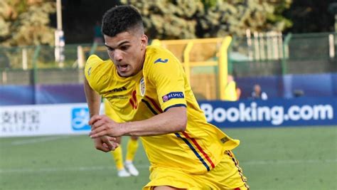 Contra recomienda a Hagi elegir el Sevilla