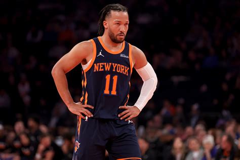 What happened to Jalen Brunson? Live injury updates