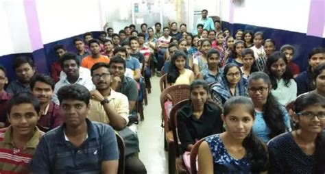 Pathways to Success: Kolkata's Leading IIT Coaching Institutes ...