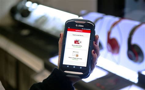 Target says its REDcard won’t work with Apple Pay