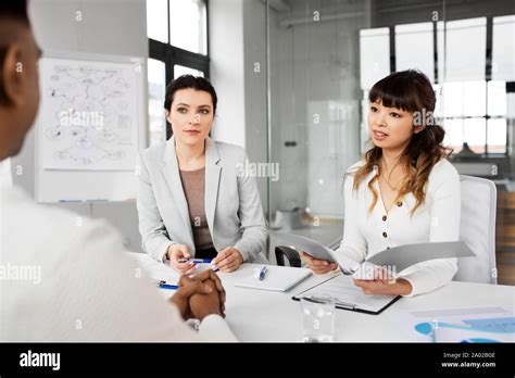 Job Recruiting 的图像结果