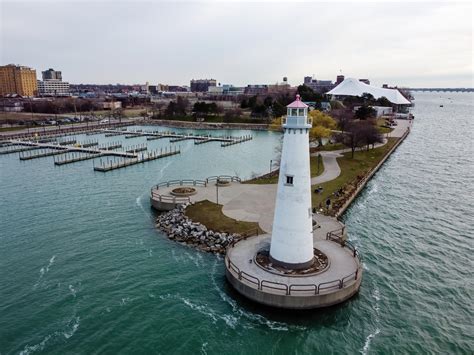 Milliken Park, Detroit. : r/Detroit