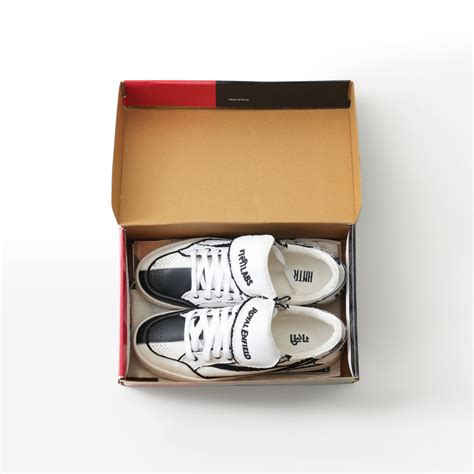 Gully Number 001 x Royal Enfield Hunter 350 - BAAZ WHITESABI TOKYO ...