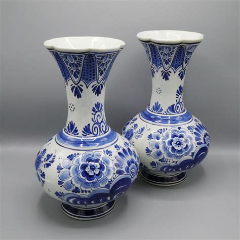 How To Date Delft Vase - John Wade Bruidstaart