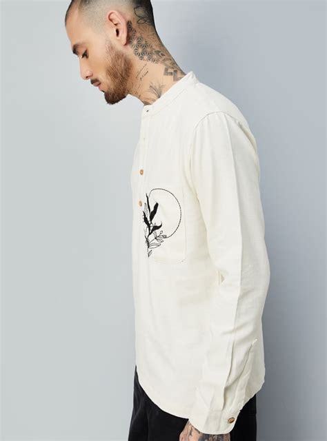 Buy Men Pocket Embroidery Kurta Online at just Rs. 999.0 ...