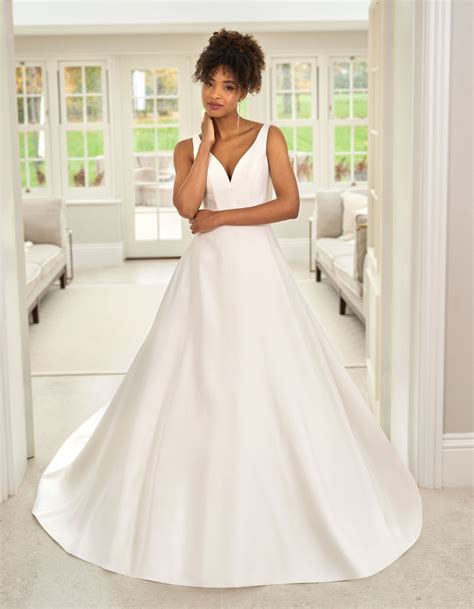 Cortez a low-back mikado gown | wed2b