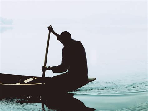 Download wallpaper 1600x1200 silhouette, boat, paddle, lonely ...