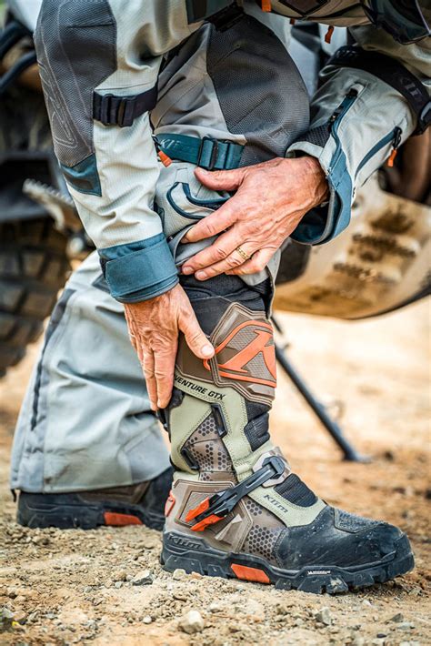 Business Man Suit Amor Badlands 的图像结果