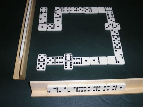 File:Domino.JPG