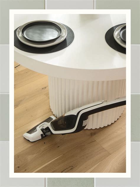 Vacuum Tile Floor 13,300+ Tile Floor Cleaning Stock Photos, Pictures