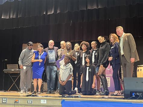 Grammy-winner Andra Day delivers good music news to Taft Middle School ...