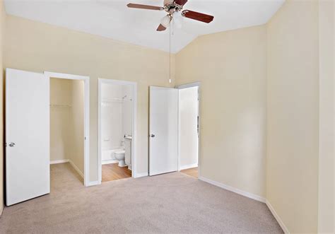 Photos and Tours of Arbors at Lee Vista | Lee Vista