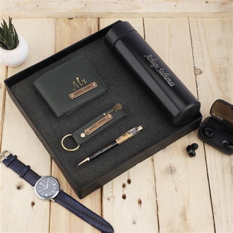 Personalized Men's Wallet, KeyChain, Pen, With Temperature Bottle ...