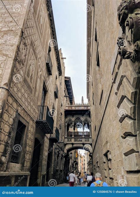 Barcelona gothic quarter editorial photo. Image of square - 125084576