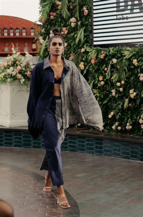 Navy Textured Crossroads Coordinate – BANANA labs