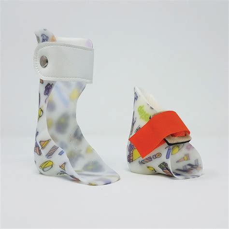 AFOs Vs SMOs - ¿Qué ortodoncia es mejor para mi hijo? | ISNCA