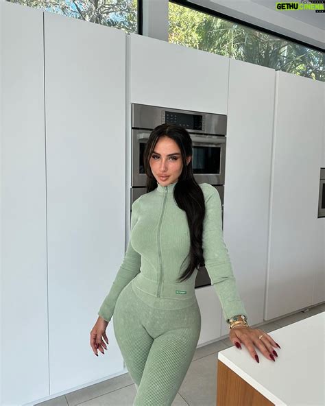 Actress Carla Talon HD Instagram Photos and Wallpapers January 2024 | Gethu Cinema