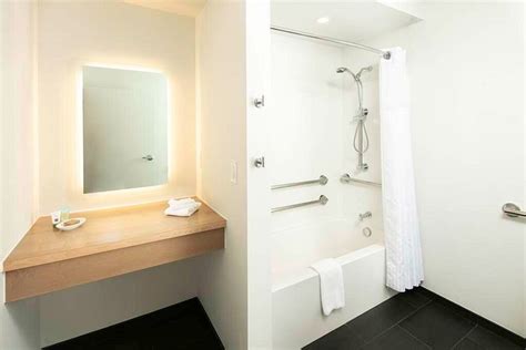 WAYPOINT HOTEL (Bend) - Hotel Reviews, Photos, Rate Comparison ...