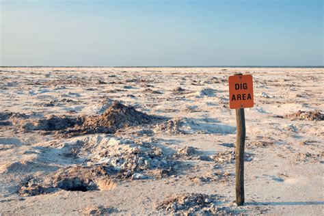 The Only Place on Earth Where You Can Dig for Hourglass-Shaped Selenite ...
