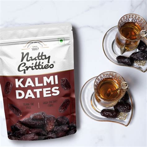 Nuts, Dates, Berries Combo - Sports Mix 350g, Kalmi Dates 350g, Super ...