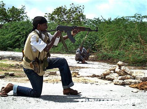 索马里首都继续枪战(图) 国际新闻 烟台新闻网 胶东在线 国家批准的重点新闻网站