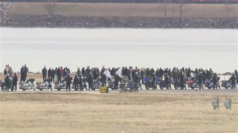 Families of DCA crash victims honor loved ones at memorial | 11alive.com