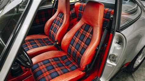 A pattern with a history - Porsche Newsroom