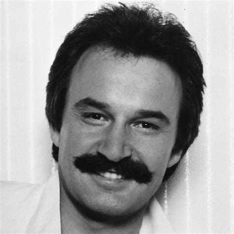 Giorgio Moroder 8-Bit 的图像结果