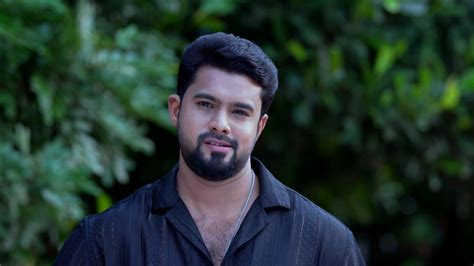 Watch Mounaragam S1 Episode 1306 on JioHotstar