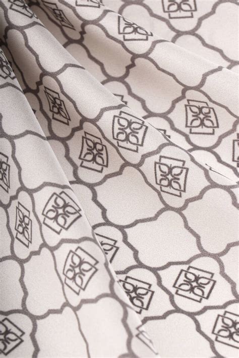 Gümüş Monogram İpek Eşarp