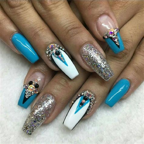 Easy Tips on How to Grow Nails Right in Time for Your D-Day
