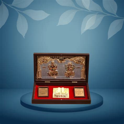 Gold Plated Lakshmi Ganesh Charan Paduka Set – Vaidik Talk