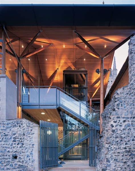 British High-Tech Design 的图像结果