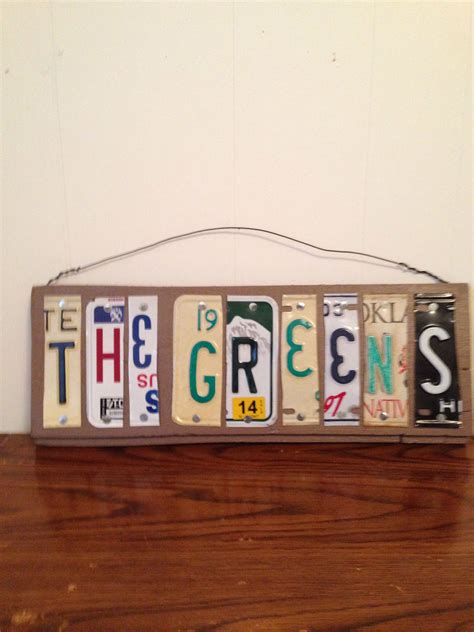 How to Make a Sign Using License Plates 的图像结果