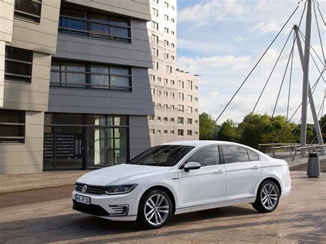 All New Volkswagen Passat Launched at Rs 29.99 Lakh » Car Blog India